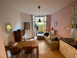 Room for rent 750 euro Rustenburgerstraat, Amsterdam