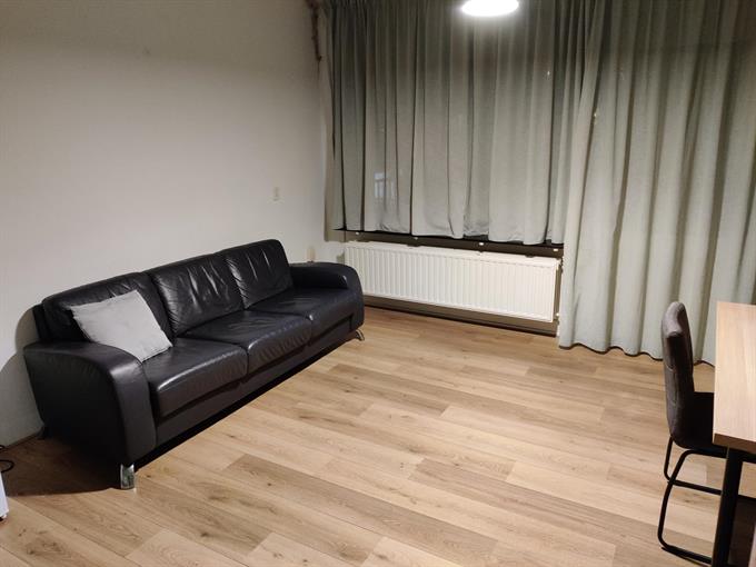Zimmer bei Schelluinenstraat In Amsterdam