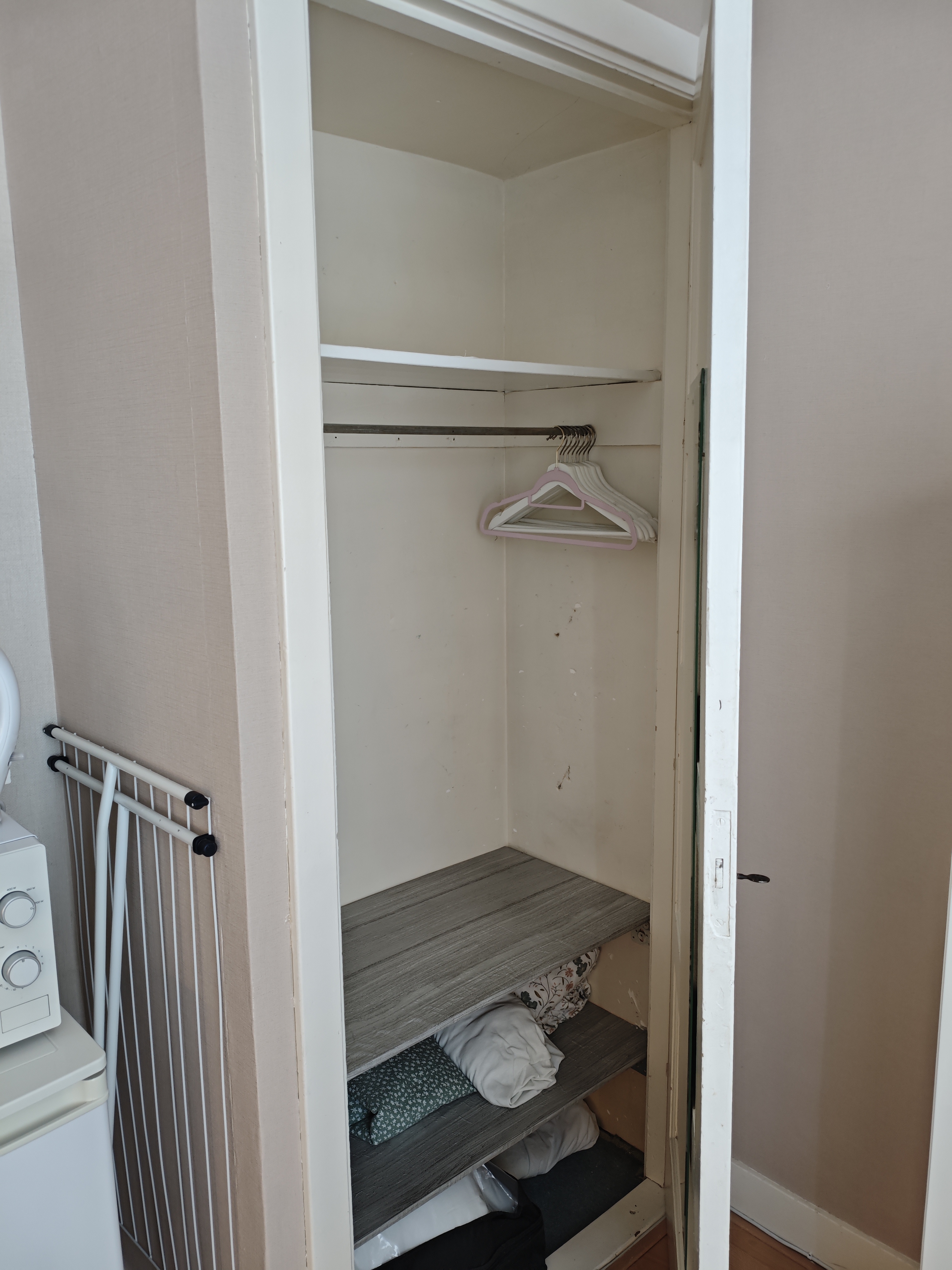 Kamer aan Veenendaalkade, Den Haag 5