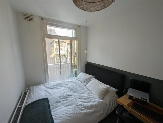 Zimmer bei Orteliusstraat In Amsterdam