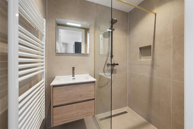 Wohnung bei Agatha Dekenstraat In Amsterdam