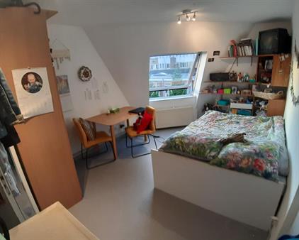 Room for rent 990 euro Holendrechtstraat, Amsterdam