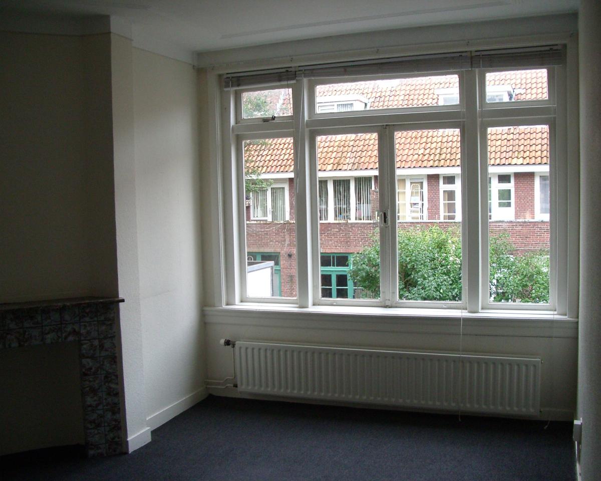 Kamer te huur in de De Genestetlaan in Den Haag