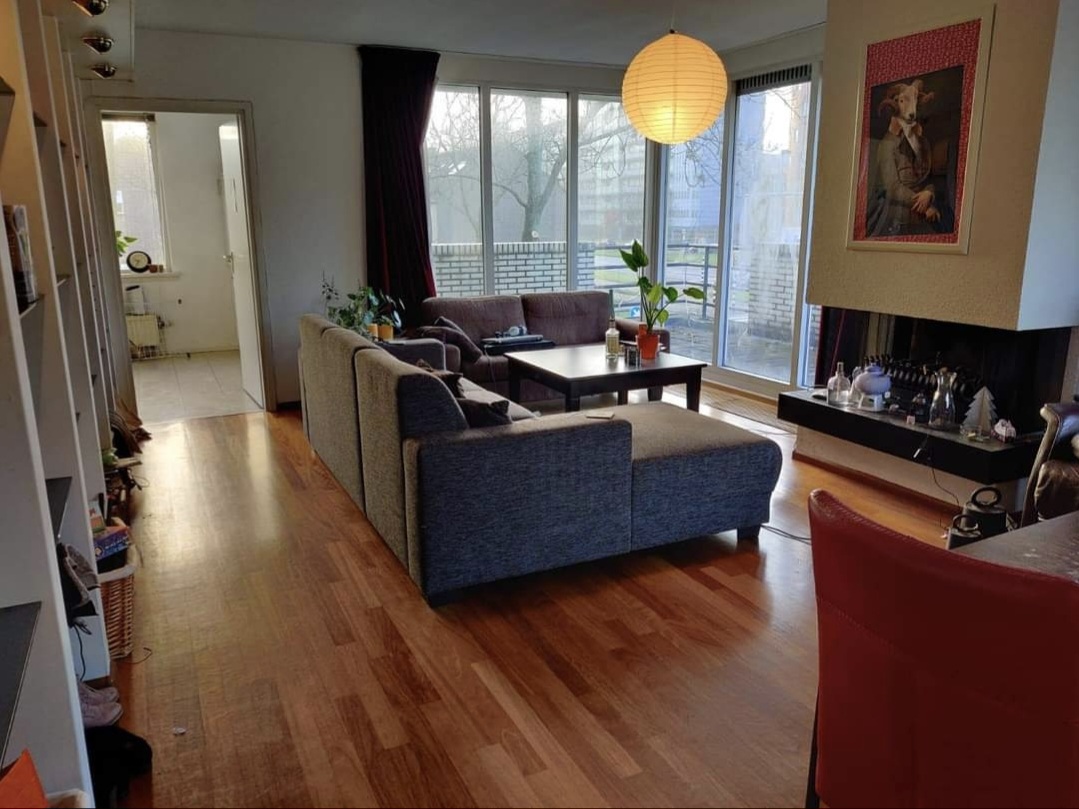 Kamer aan Prinsenhof, Leiderdorp 6