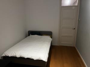 Kamer te huur 850 euro De Moucheronstraat, Den Haag