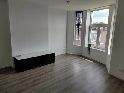 Studio for rent 974 euro Helper Oostsingel, Groningen