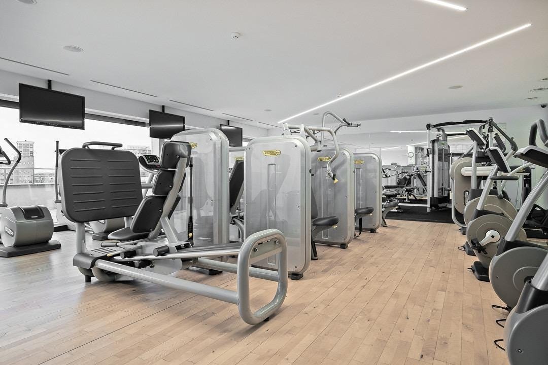 Van der Hoevenplein, Rotterdam foto 4