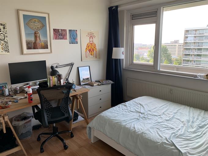 Kamer in Amsterdam, Weerdestein op Kamernet.nl: 4-people co-living looking for new housemate