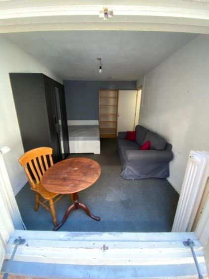 Room for rent 400 euro Rapenburg, Leiden