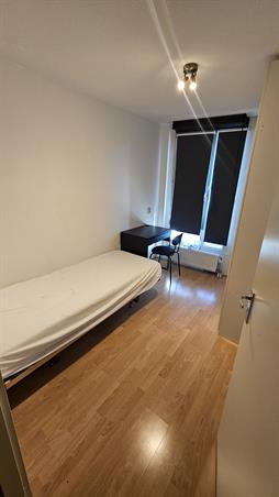 Zimmer bei Van Oosterzeestraat In Rotterdam