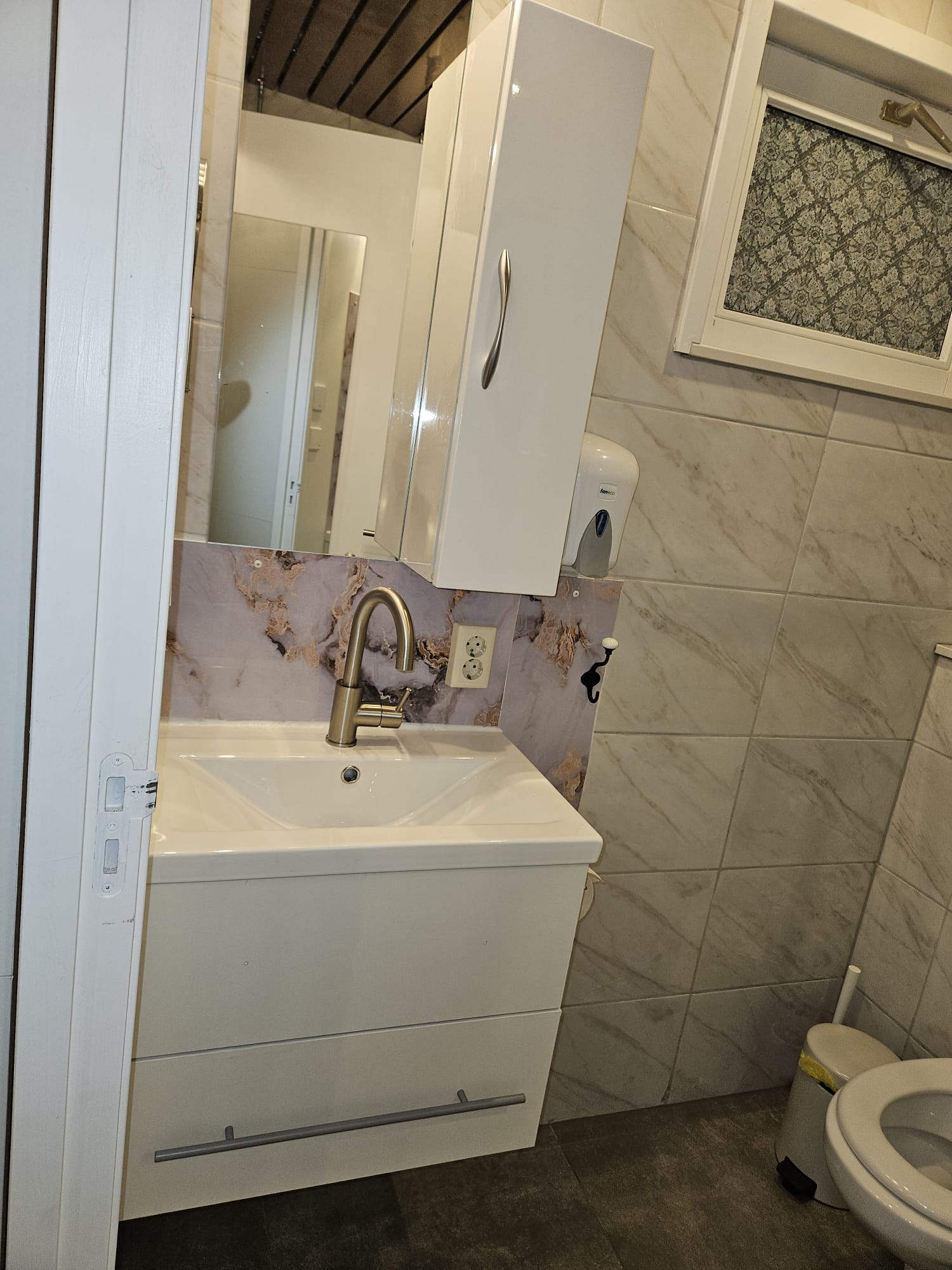 Studio te huur in Bentveld – Zandvoortselaan – foto 2