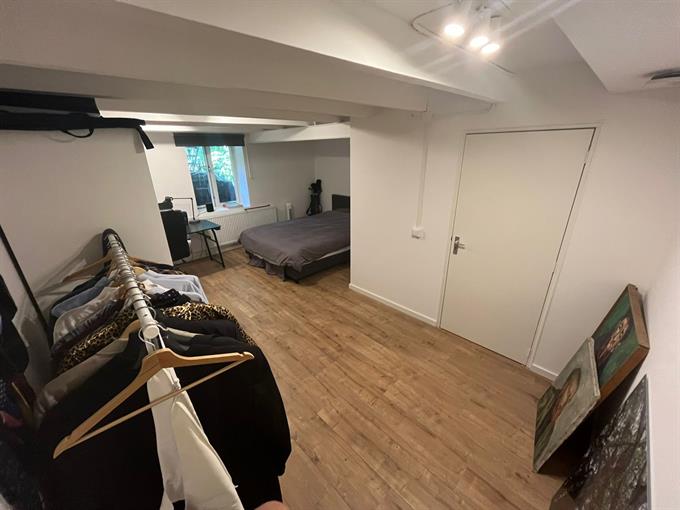Zimmer bei Rochussenstraat In Rotterdam