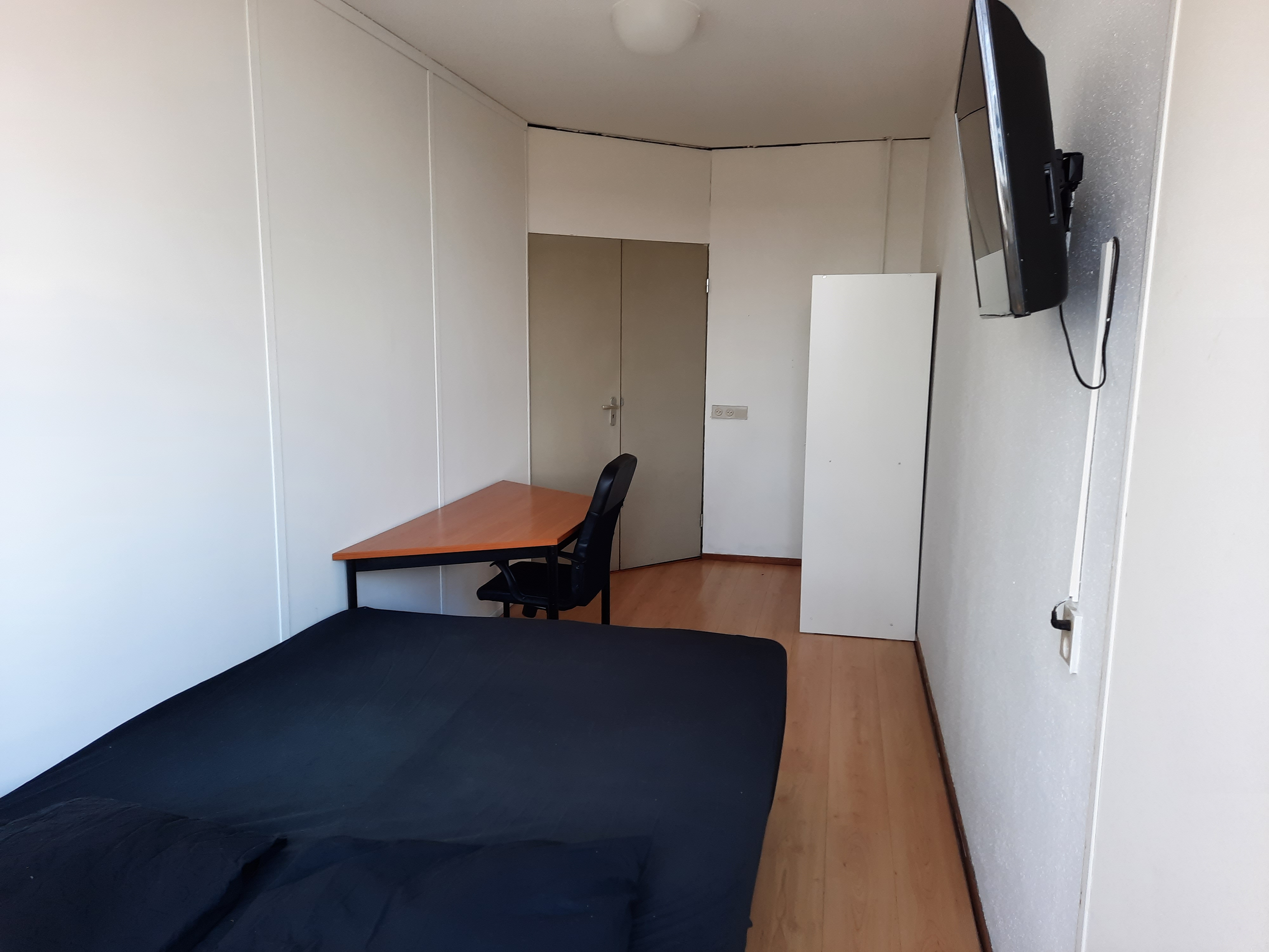 Kamer te huur in Amsterdam – Gouden Leeuw – foto 2
