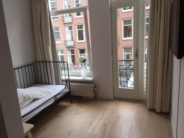 Eerste Helmersstraat