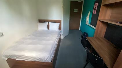 Room for rent 1400 euro Van de Sande Bakhuijzenstraat, Amsterdam