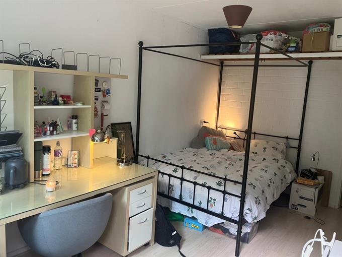 Kamer in Enschede, Witbreuksweg op Kamernet.nl: De Rode Bar