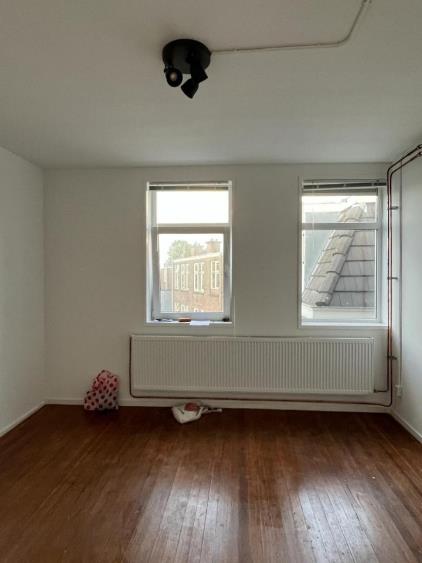 Room for rent 750 euro Van Musschenbroekstraat, Den Haag