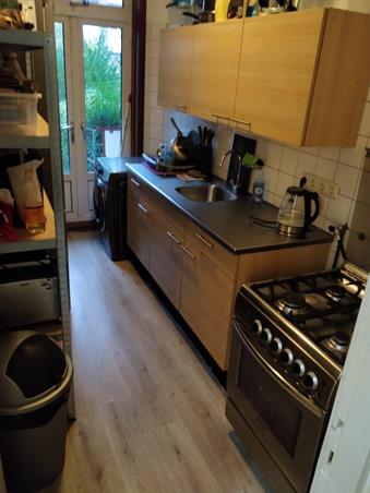 Kamer in Rotterdam, Voorburgstraat op Kamernet.nl: Ik zoek een nette en rustige huisgenoot.