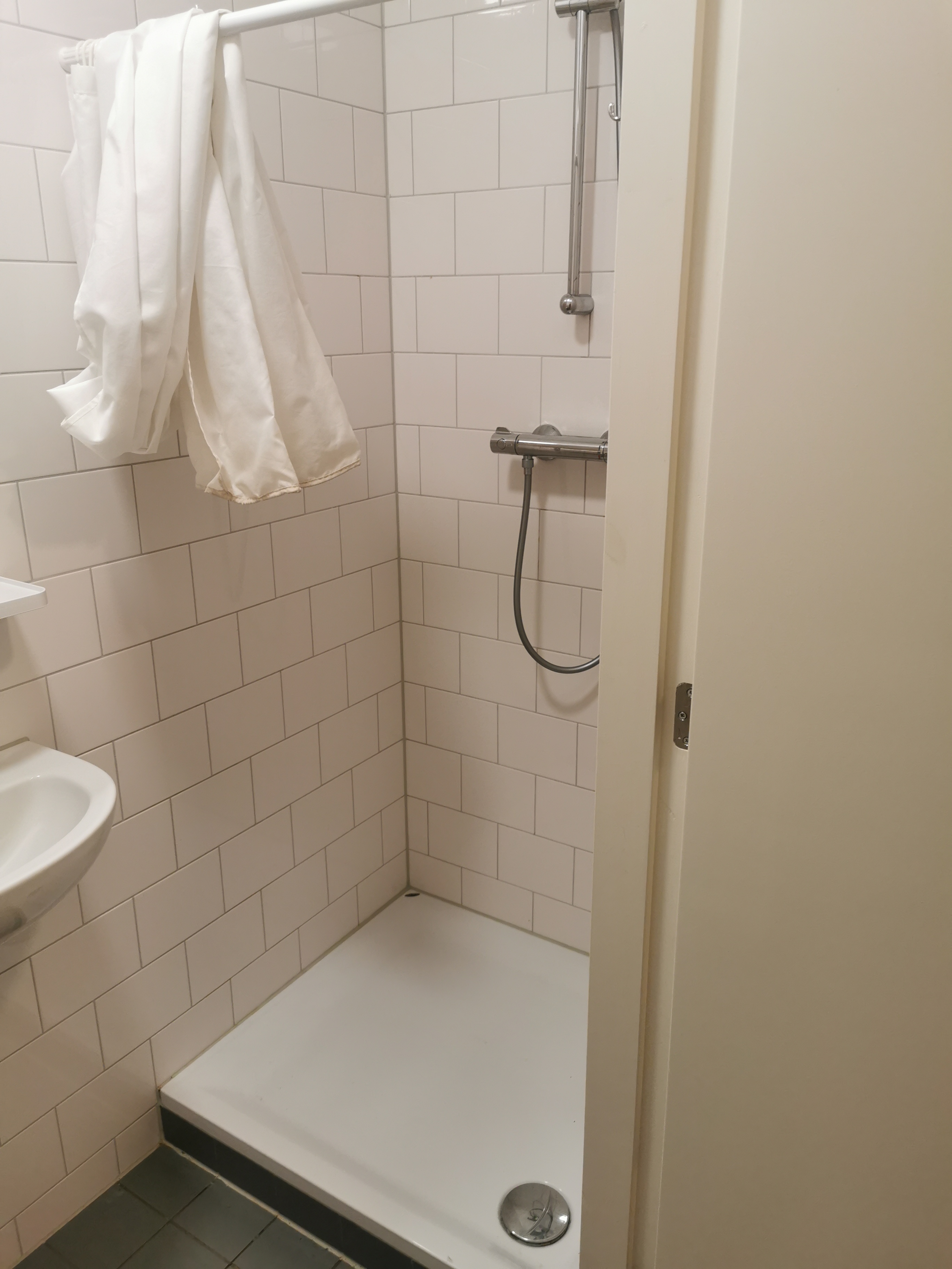 Kamer te huur in Rotterdam – Schiebroeksestraat – foto 2