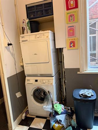 Zimmer bei H.W. Mesdagstraat In Groningen
