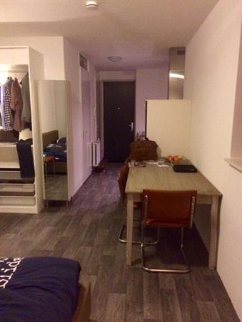 Studio bei Waldorpstraat In Den Haag