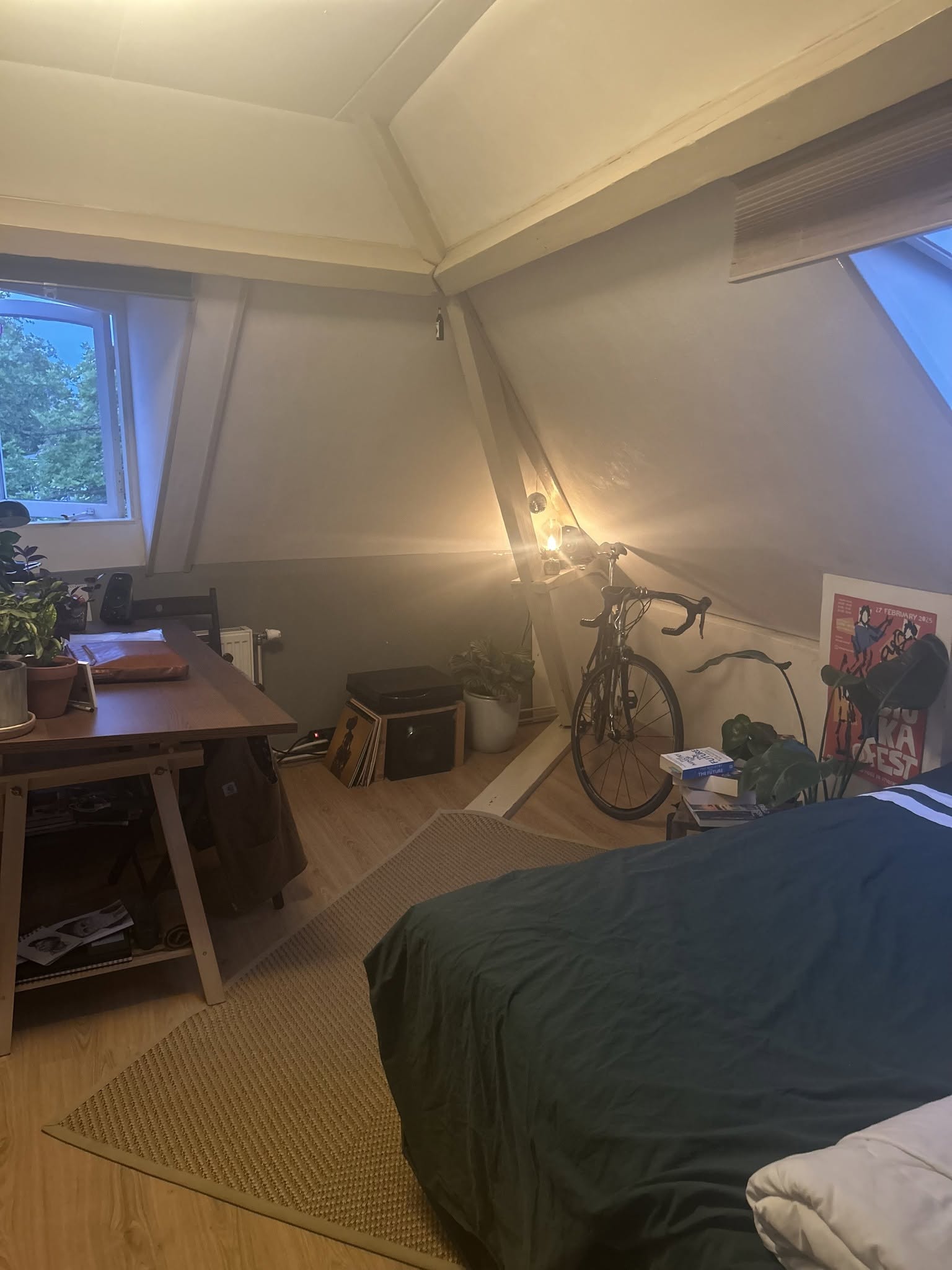 Kamer aan Burgwal, Delft 8