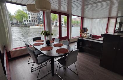 Room for rent 1050 euro Amstel, Amsterdam