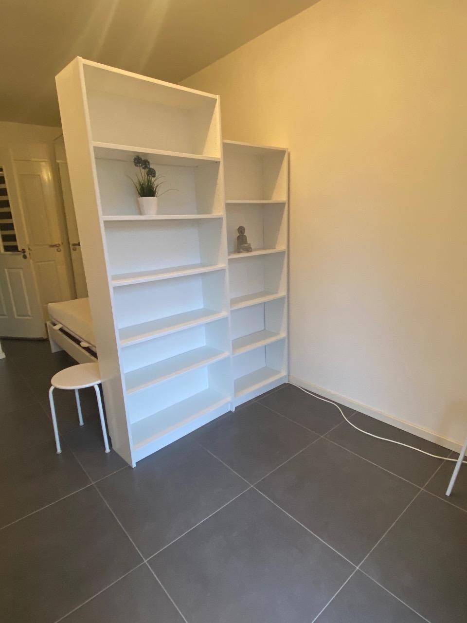 Kamer aan Kleiburg, Amsterdam 8