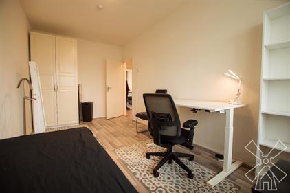Room for rent 725 euro Leyweg, Den Haag