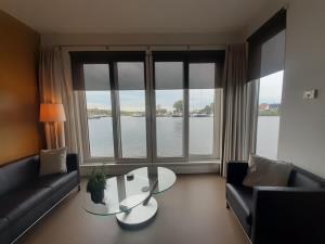 Appartement te huur 1150 euro Kanaaldijk, Westzaan