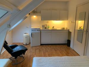 Room for rent 495 euro Leidseweg, Voorschoten