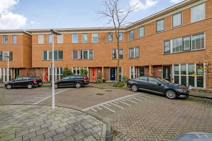 Zimmer bei Kraanbaan In Leiden