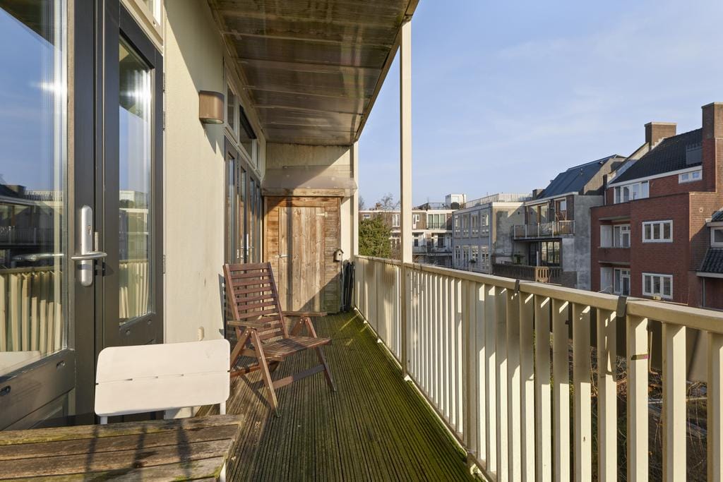 Kamer aan Simon Stevinstraat, Amsterdam 8