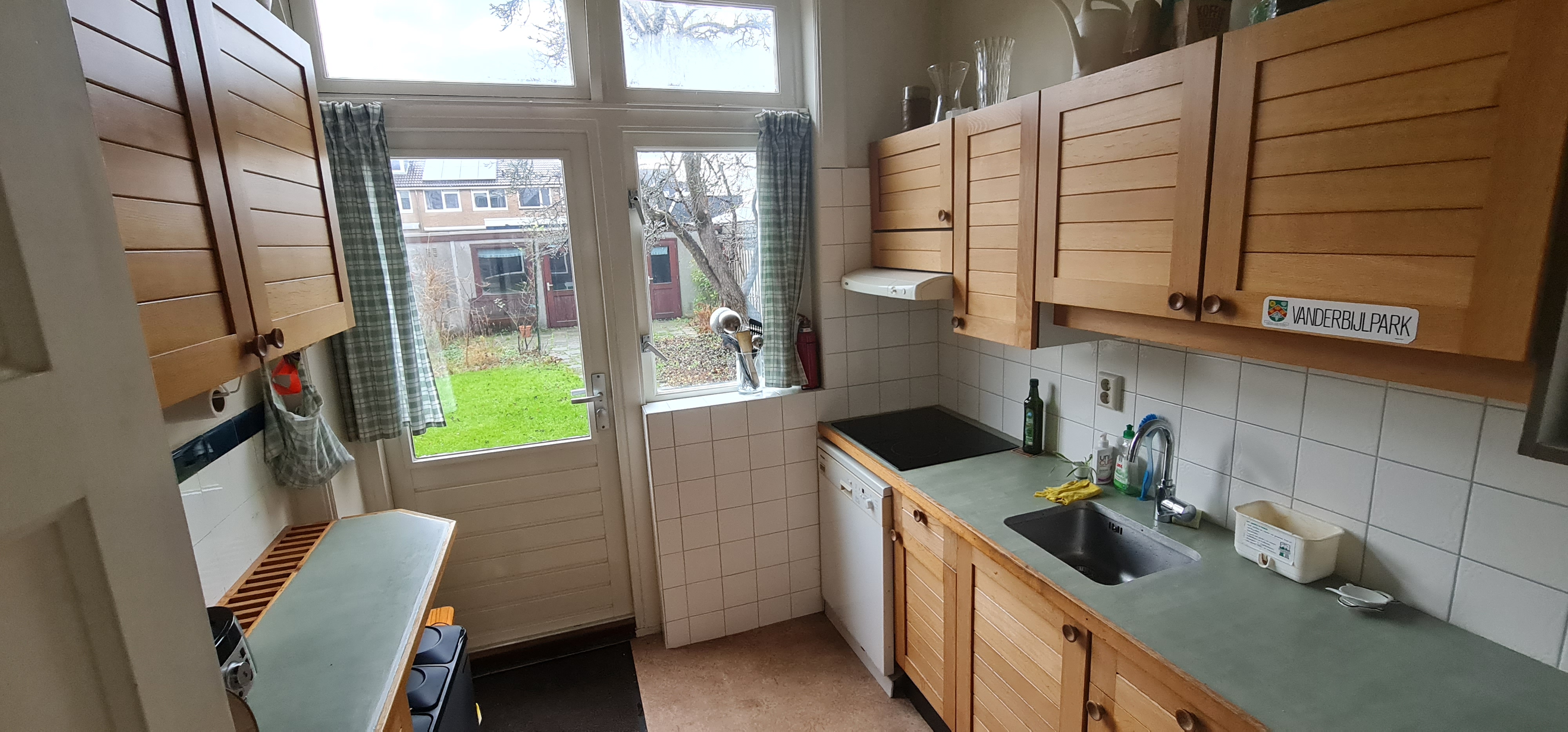 Kamer aan Julianastraat, Koog aan de Zaan 10