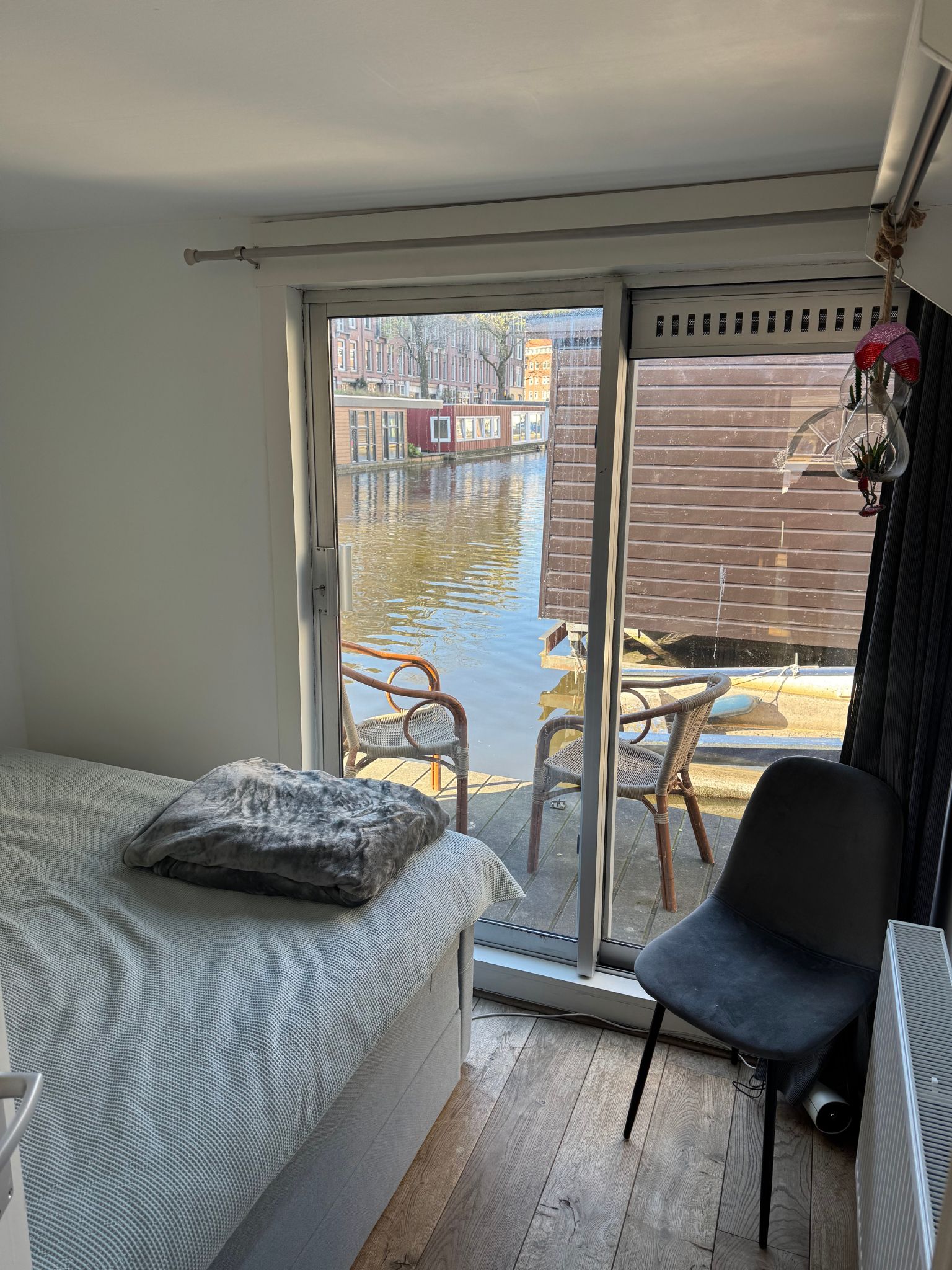 Appartement aan Jacob van Lennepkade, Amsterdam 8