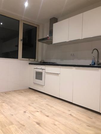 Zimmer bei Ruys de Beerenbrouckstraat In Amsterdam