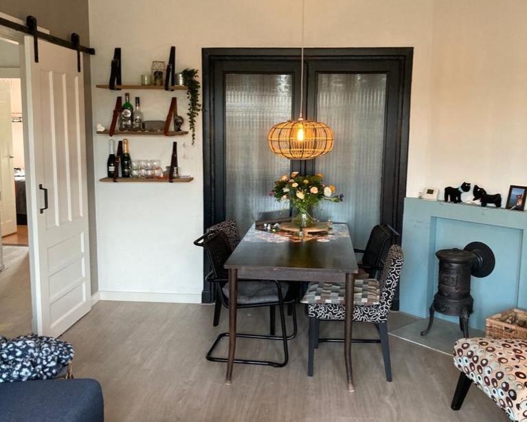 Kamer aan Kamperfoeliestraat, Den Haag 8