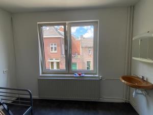 Anti-squat for rent 475 euro Raadhuisstraat, Maastricht