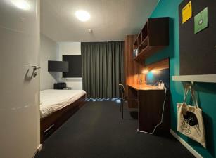 Room for rent 1000 euro Hoefkade, Den Haag