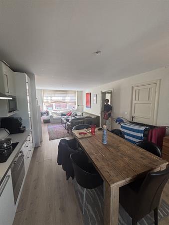 Zimmer bei Paramaribostraat In Amsterdam