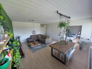 Appartement te huur 2100 euro Bleulandweg, Gouda