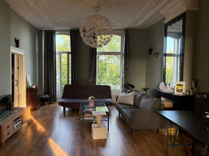 Kamer in Amsterdam, Amsteldijk op Kamernet.nl: Fijne kamer in gezellig appartement – De Pijp