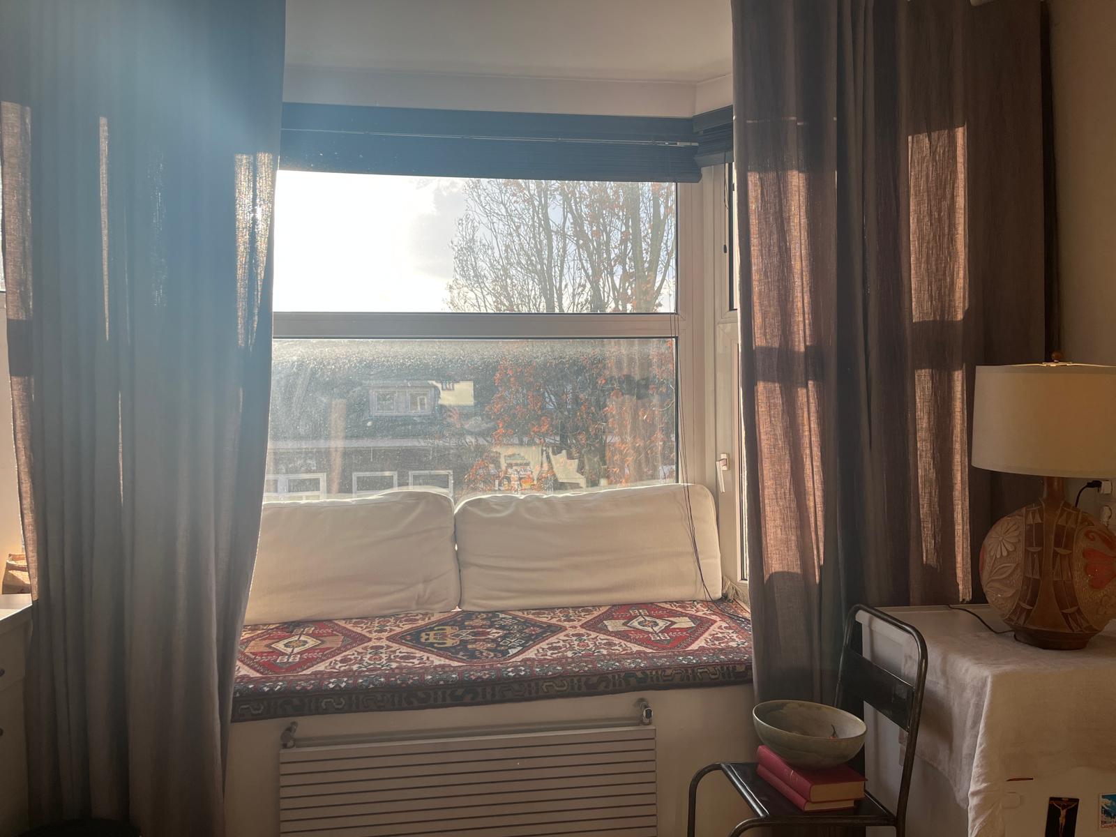 studios for rent on Bloys van Treslongstraat