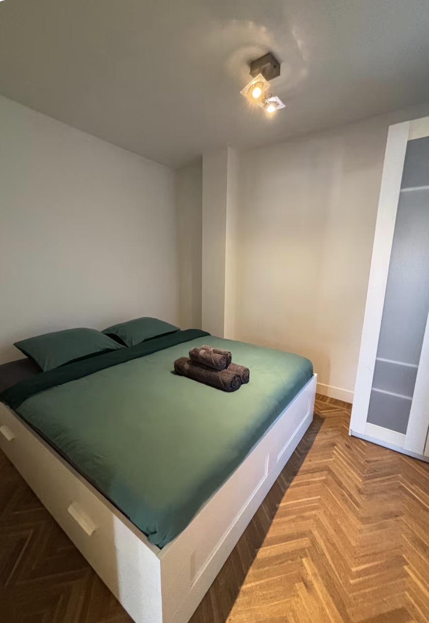 Appartement aan Keizerstraat, Den Haag 9
