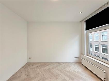 Room for rent 1000 euro Albert Cuypstraat, Amsterdam
