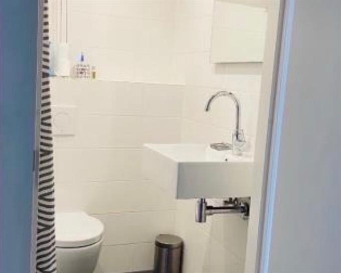 Zimmer bei Spakenburgstraat In Amsterdam
