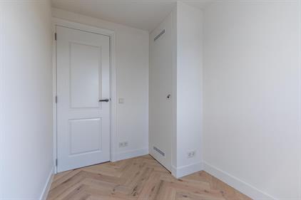 Room for rent 1250 euro Bentinckstraat, Amsterdam