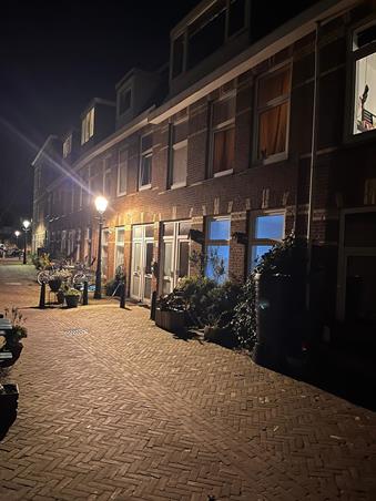 Kamer in Den Haag, Vlagstraat op Kamernet.nl: Studio met terras in Scheveningen: 1450,00