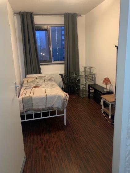 Room for rent 850 euro Emfuleni, Amsterdam