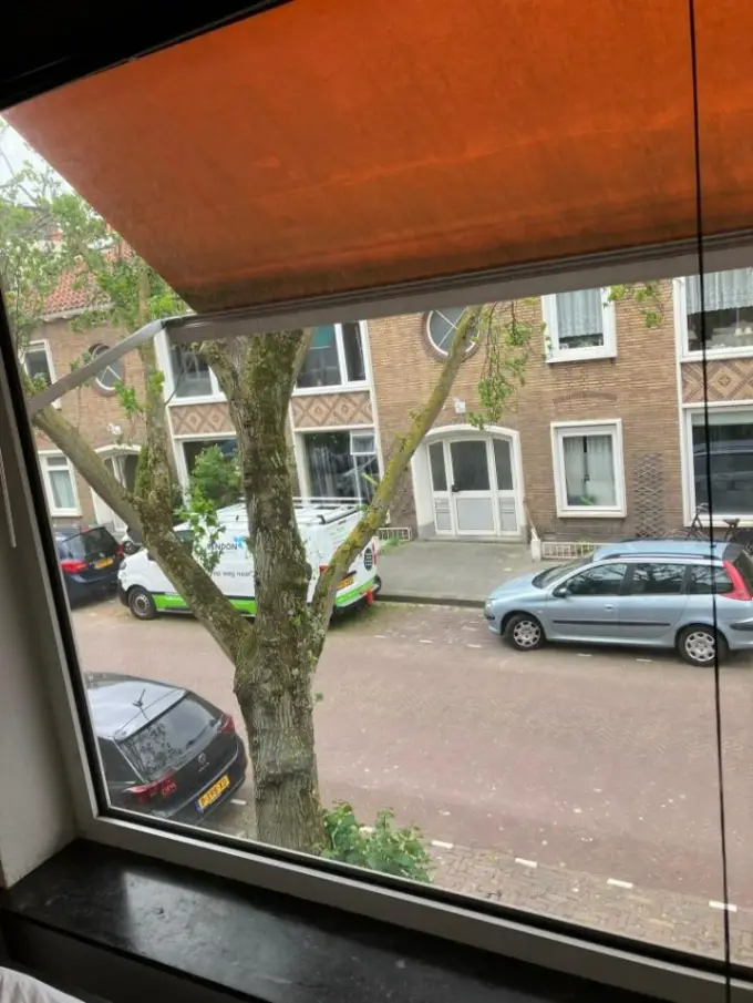 Kamer te huur aan de Maarsbergenstraat in Den Haag